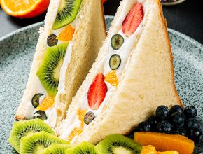 fruit snack sandwich