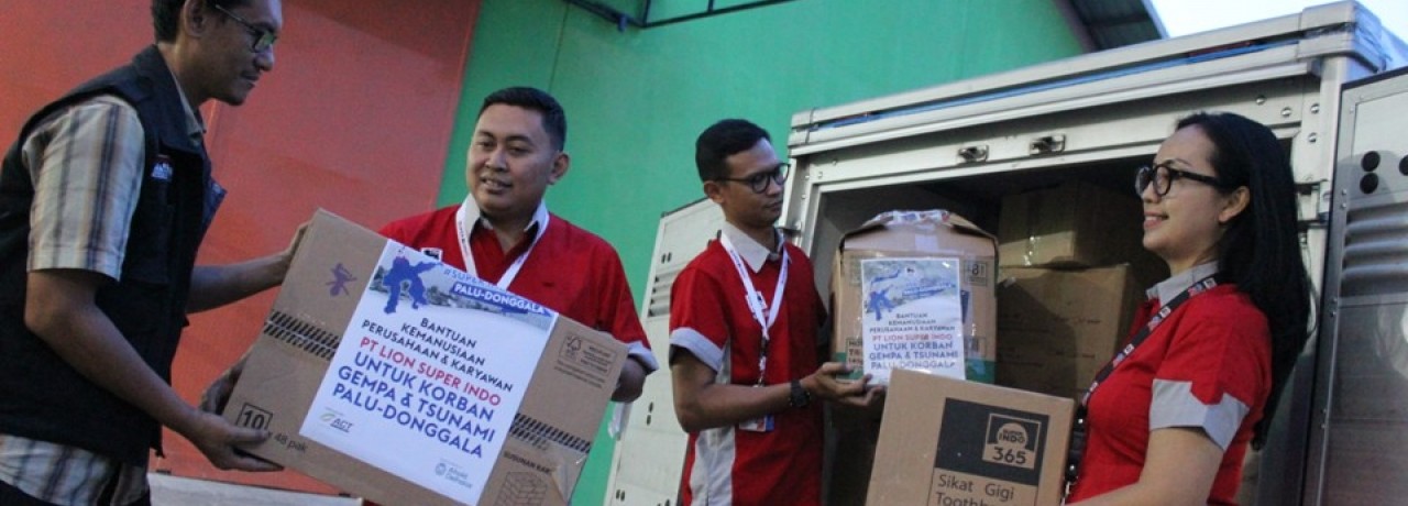 Super Indo Salurkan Donasi untuk Palu dan Donggala