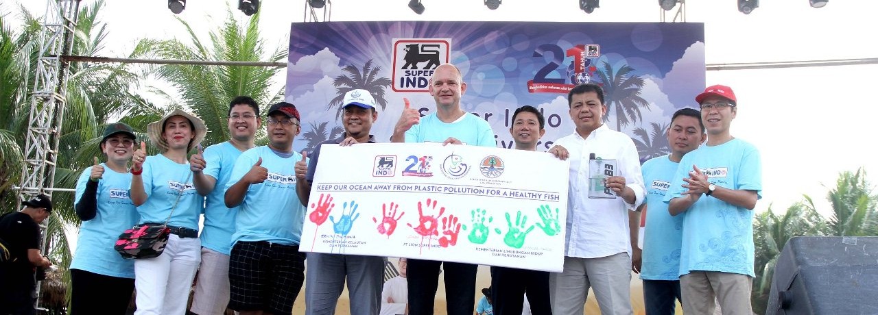 HUT ke-21 Super Indo: “Keep Our Ocean Away From Plastic”